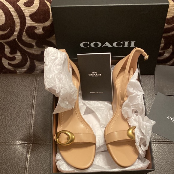 New authentic coach shoes - Picture 2 of 5